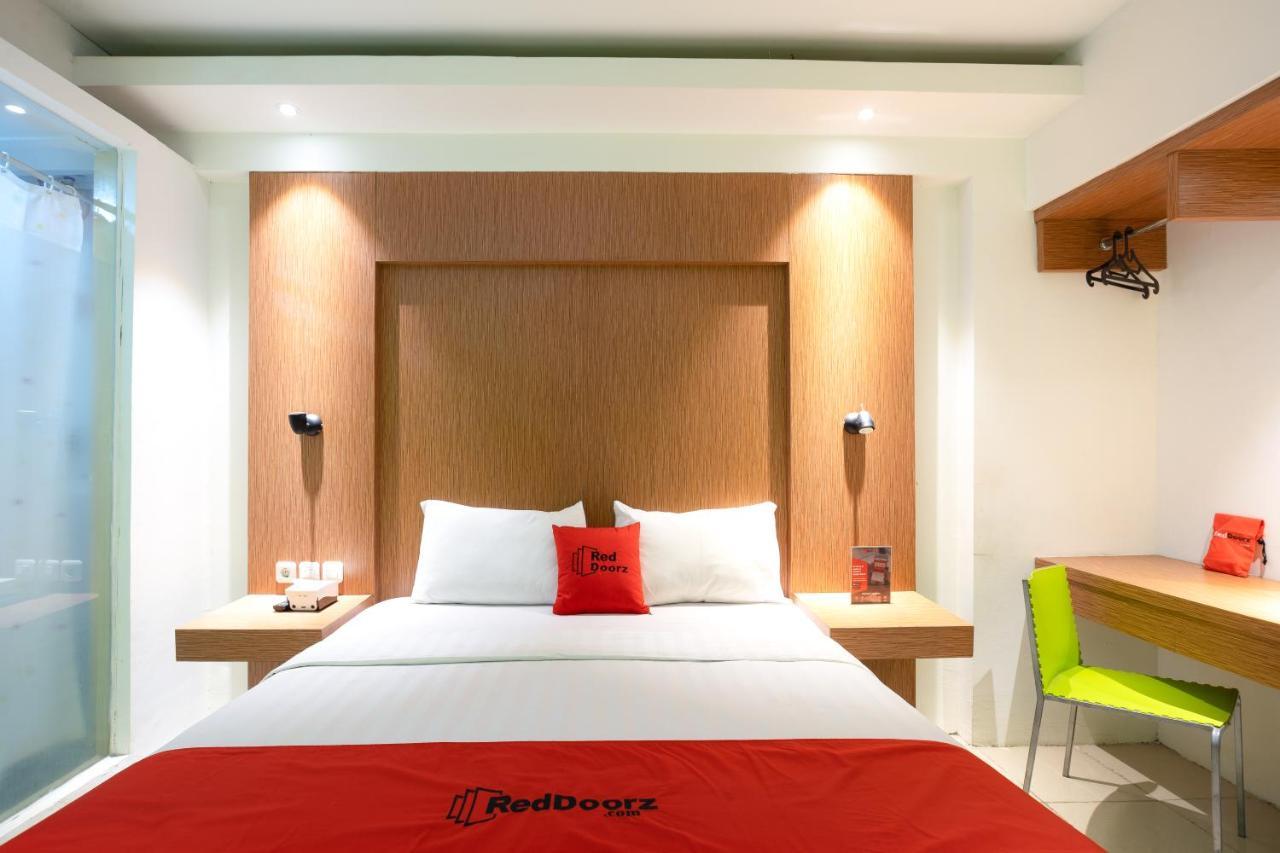 Reddoorz Apartment At Bogor Valley Exterior foto