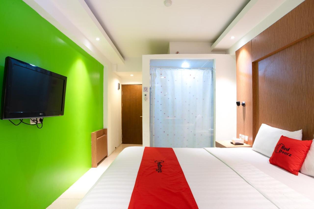 Reddoorz Apartment At Bogor Valley Exterior foto